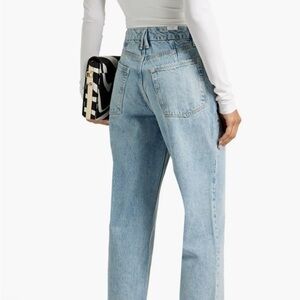 GOOD AMERICAN
Faded boyfriend jeans